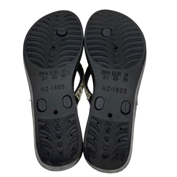 💕SALE💕 Bebe Girls Diamond Embellished Sandals - Picture 4 of 5